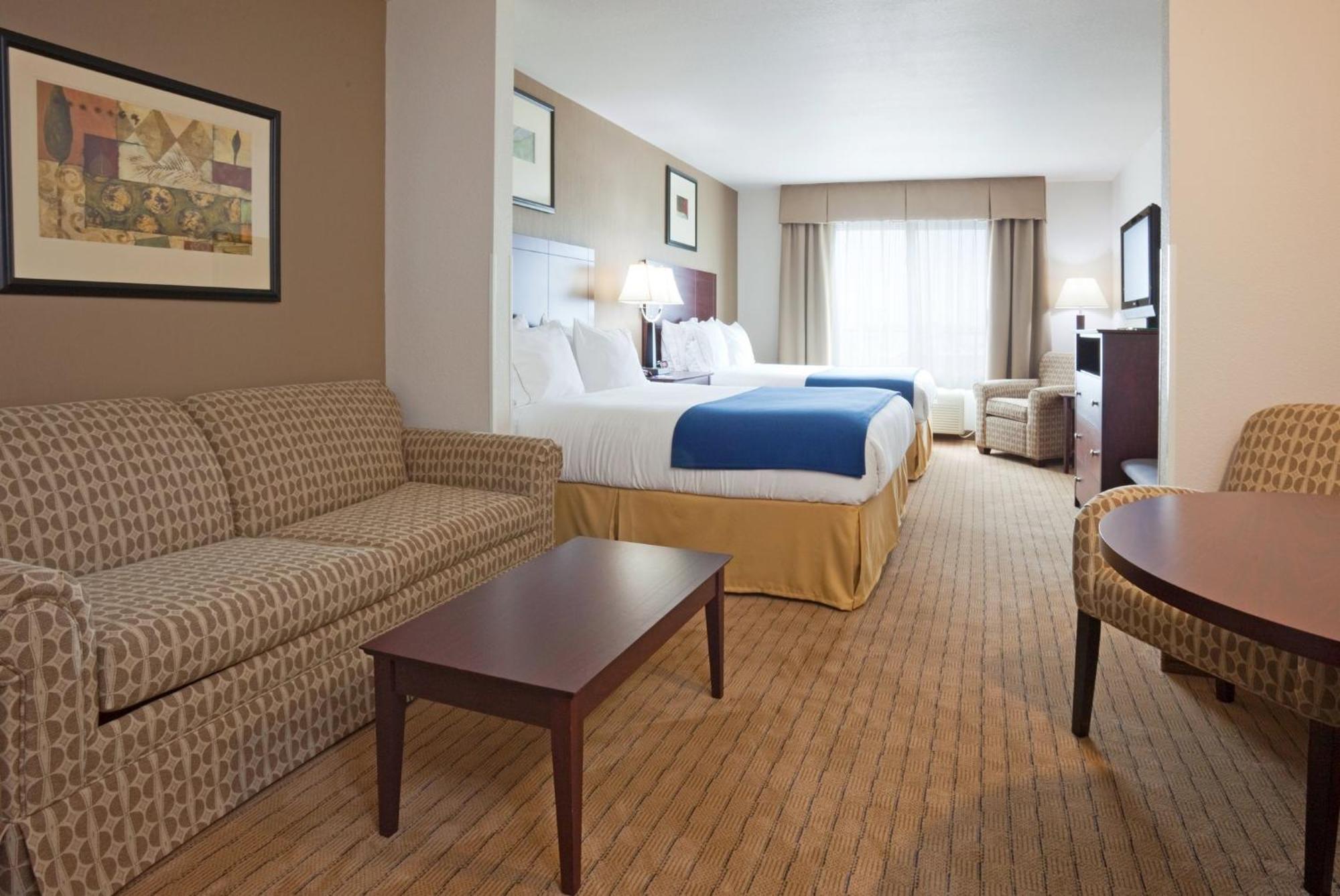 Holiday Inn Express Hotel & Suites Antigo By Ihg Exterior foto